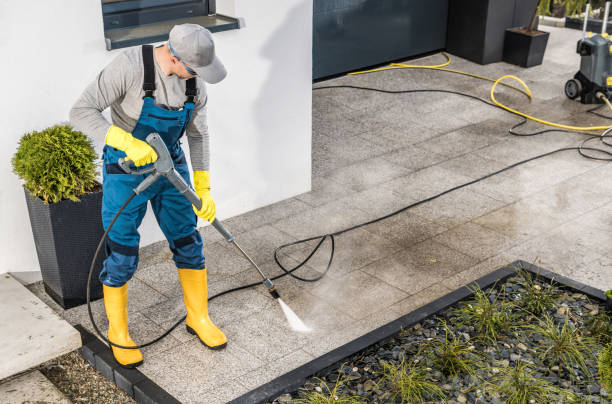 Professional Pressure Washing in Cortez, FL